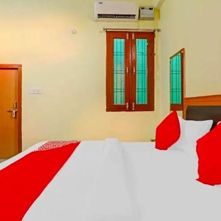 Kk Guest House ลัคเนา ภายนอก รูปภาพ