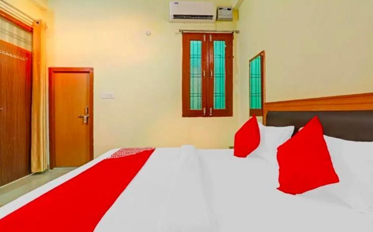 Kk Guest House ลัคเนา ภายนอก รูปภาพ